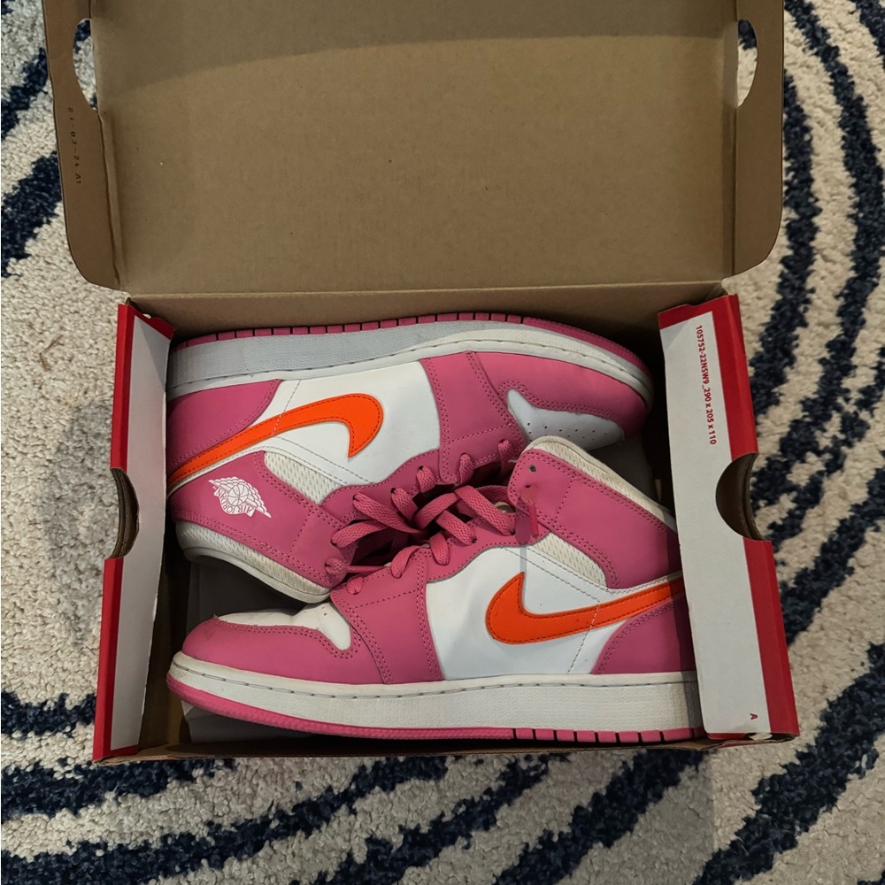 Nike air Jordan Pink and Orange Sneakers